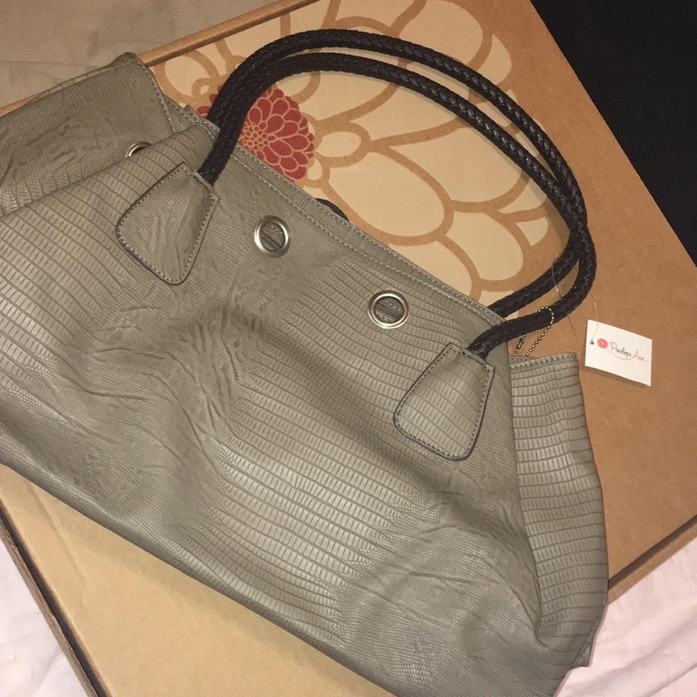 boutique handbag *brand new*